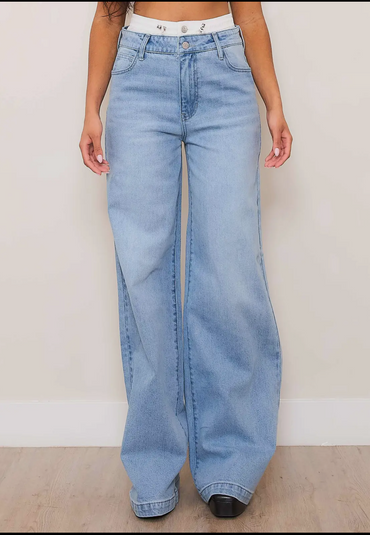 The Icon Double-Band Wide-Leg Jeans — Light Wash